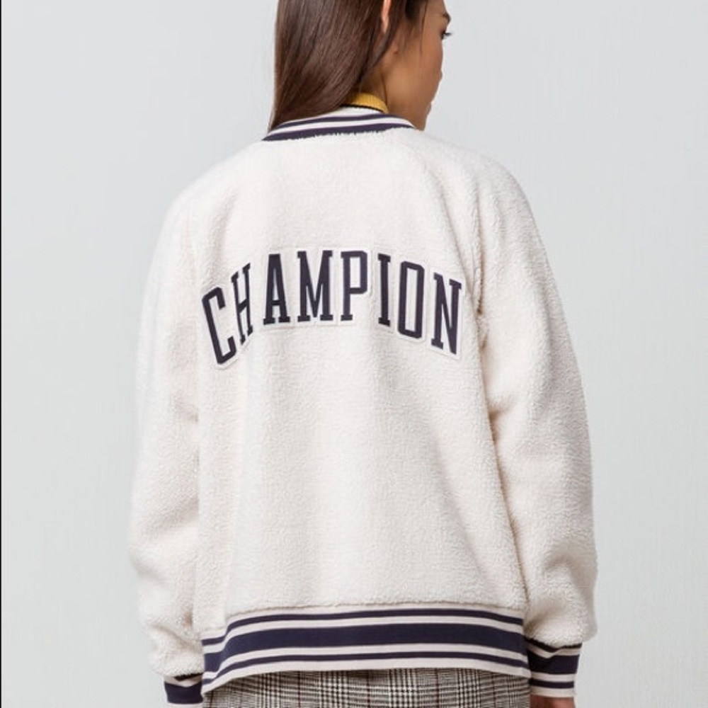 SHERPA CHAMPION JACKET SIZE SMALL
